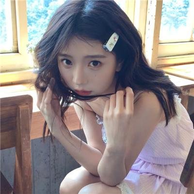 心不在焉的服务生